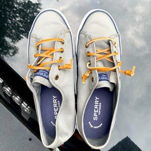 Sperry slip on canvas shoe with leather laces boat shoes top sider size 8